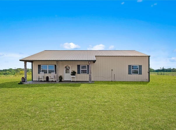 351 County Road 942, Green Forest, AR 72638