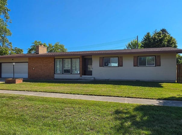 312 Alice Street, East Tawas, MI 48730
