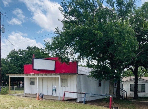 1833 W Highway 199, Sanctuary, TX 76082
