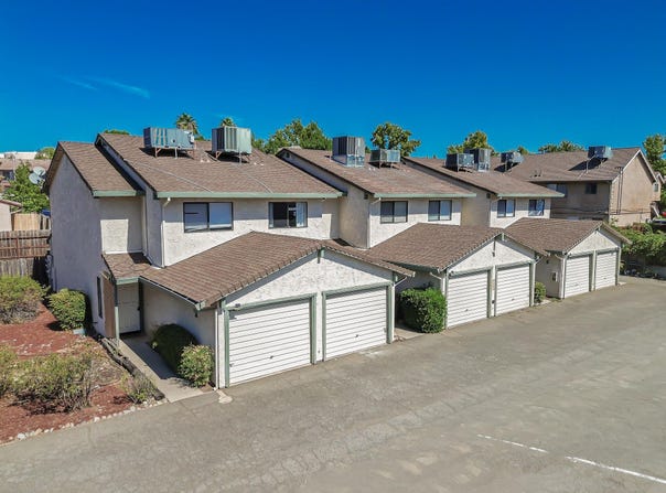 1231 Brandon Court, Redding, CA 96003