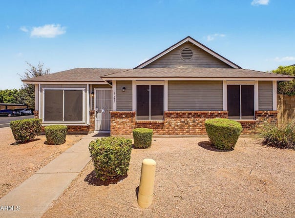 1055 N Recker Road, Mesa, AZ 85205