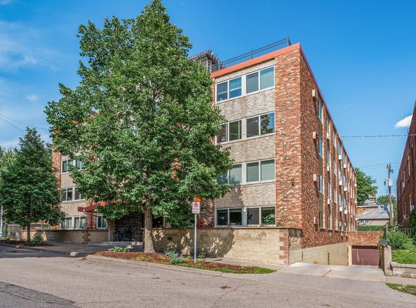 1901 Emerson Avenue S, Minneapolis, MN 55403