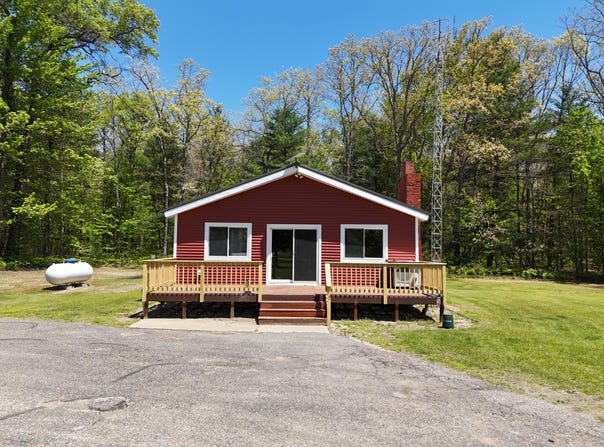 663 Seaman Road, Wellston, MI 49689