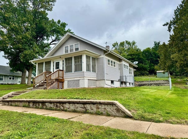 107 W 2nd St., Ponca, NE 68770