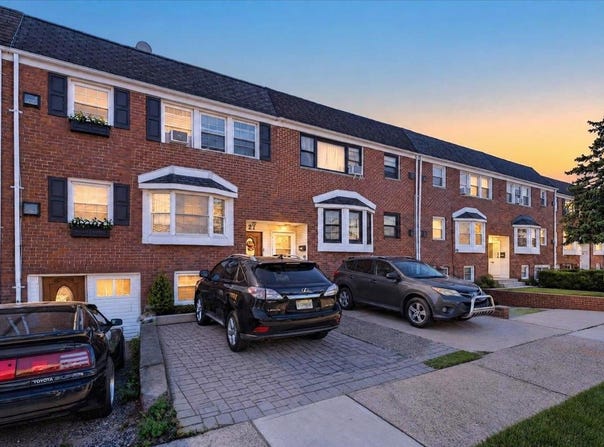 21 CROSSGATE RD, Jersey City, NJ 07305
