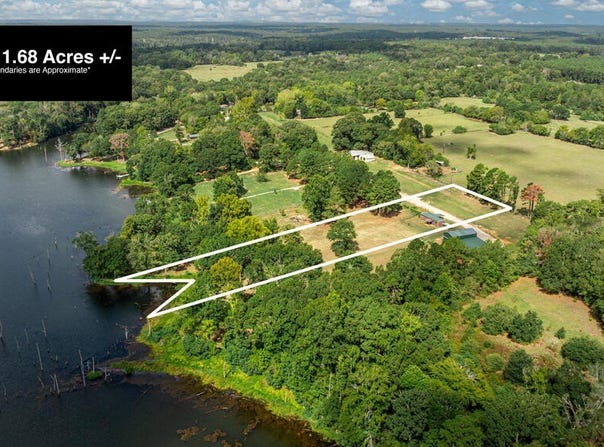 350 Indian Hen Drive, GARRISON, TX 75946