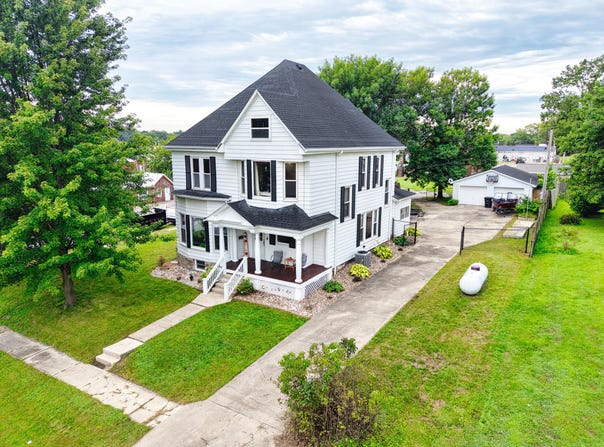302 Shelby St, Bevier, MO 63532