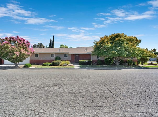 2020 W 3Rd Street, Madera, CA 93637