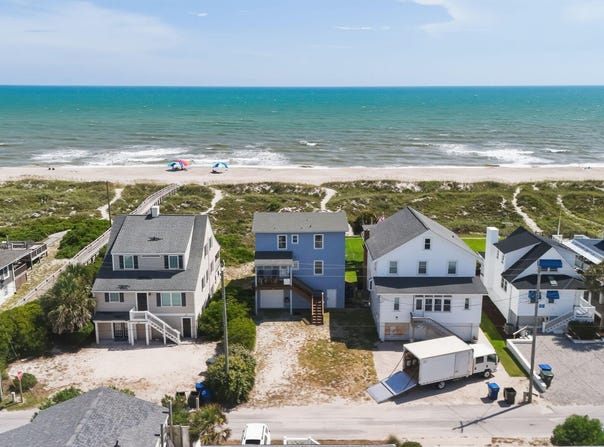 214 E Boardwalk Boulevard, Atlantic Beach, NC 28512