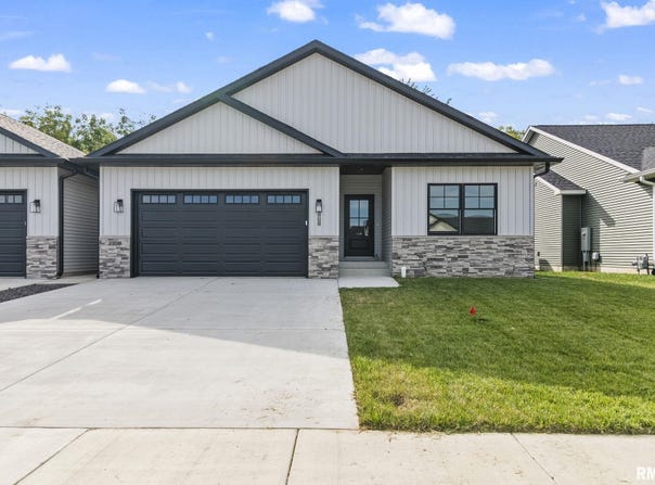1709 Ambleside Drive, Springfield, IL 62711