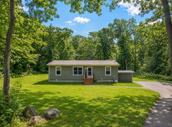 S3040 E Fox Hill Road, Baraboo, WI 53913