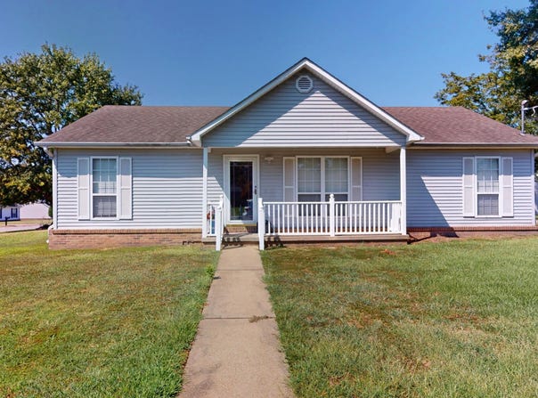 881 Sir Lionel Street, Dyersburg, TN 38024