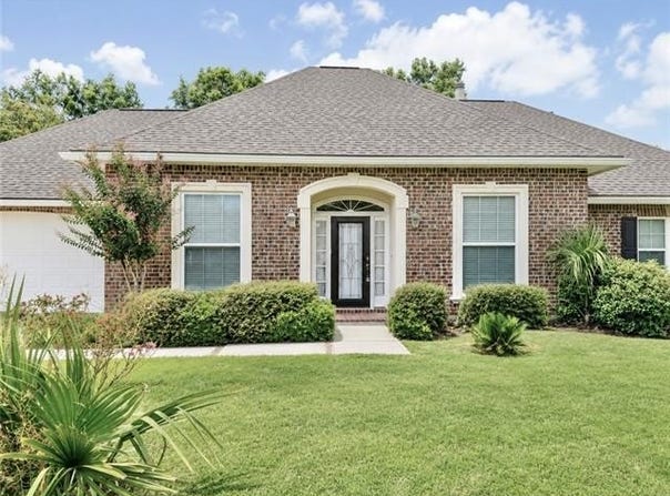 1730 LOGAN Lane, Mandeville, LA 70448