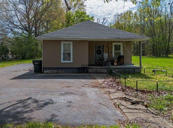 1740 Husband Road, Paducah, KY 42003