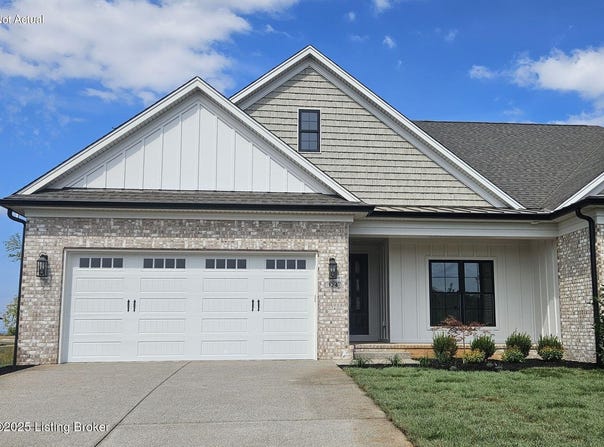 110 Spangler Pl, Utica, IN 47130