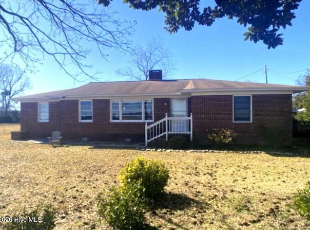 13570 N Lake Road, Engelhard, NC 27824