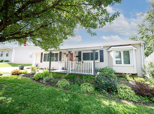 303 MacGregor Road, Lockport, IL 60441