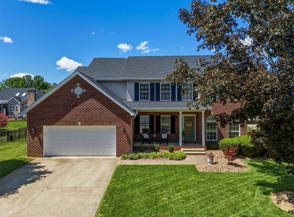 8 Meadow Ridge Drive, Hurricane, WV 25526