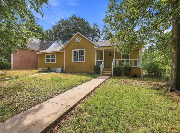 424 W Sears Street, Denison, TX 75020