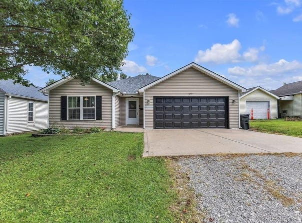 411 E 6th Street, Cameron, MO 64429