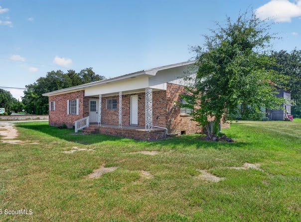 412 NW Central Avenue W, Blackshear, GA 31516