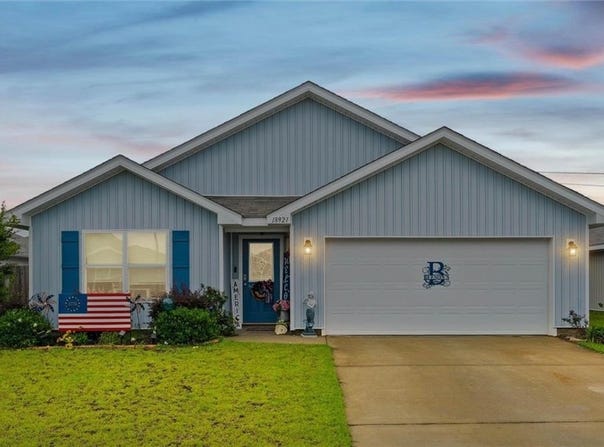 18921 Markle Drive, Robertsdale, AL 36567