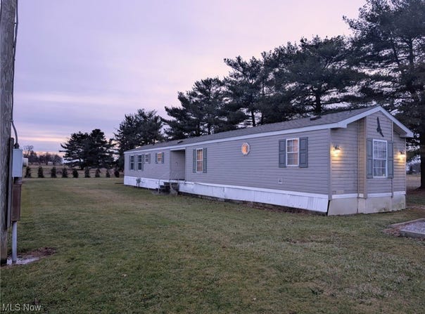 9623 Yoder Road, Sterling, OH 44276
