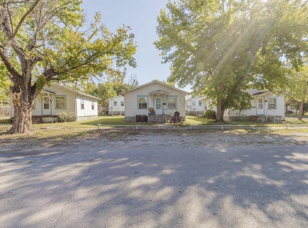 1306 Olive, Winfield, KS 67156