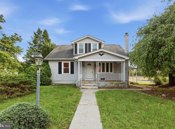 2124 CHURCH Street, LEBANON, PA 17046