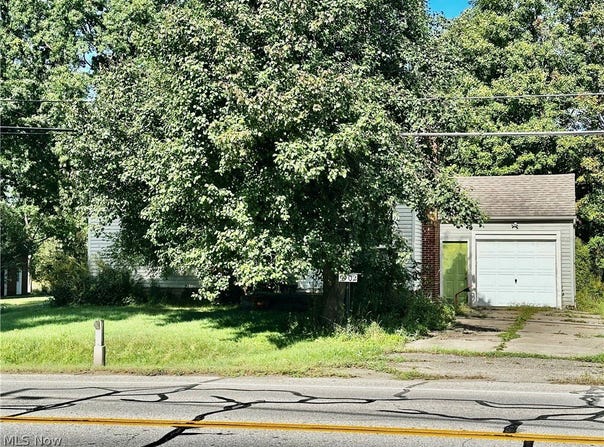 5002 Stow Road, Stow, OH 44224
