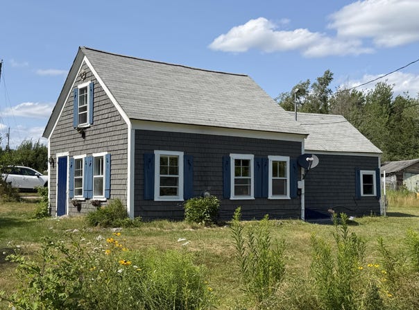 22 Crane Road, Winter Harbor, ME 04693