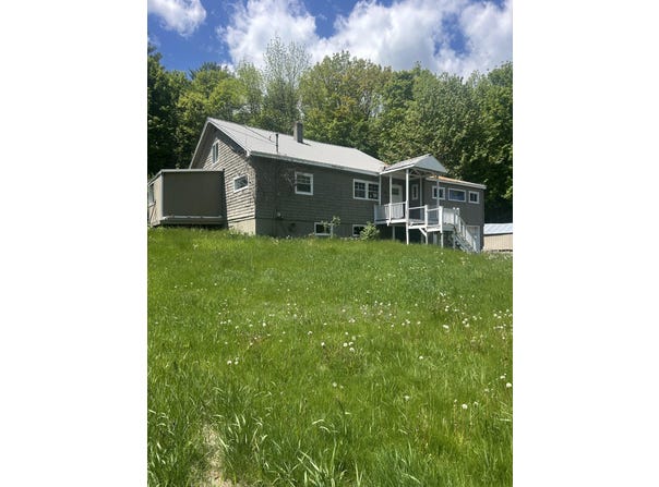 949 Federal Road, Livermore, ME 04253