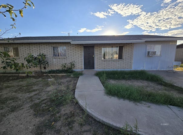 2104 S Yuma Cir, Safford, AZ 85546