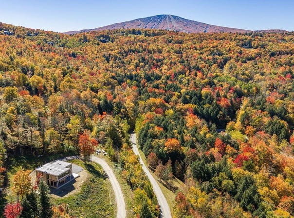 59 Garden Loop Road, Winhall, VT 05340
