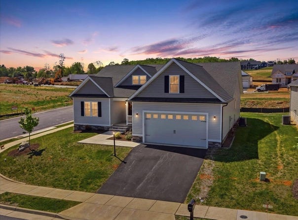 201 SPRING RUN LN, WAYNESBORO, VA 22980