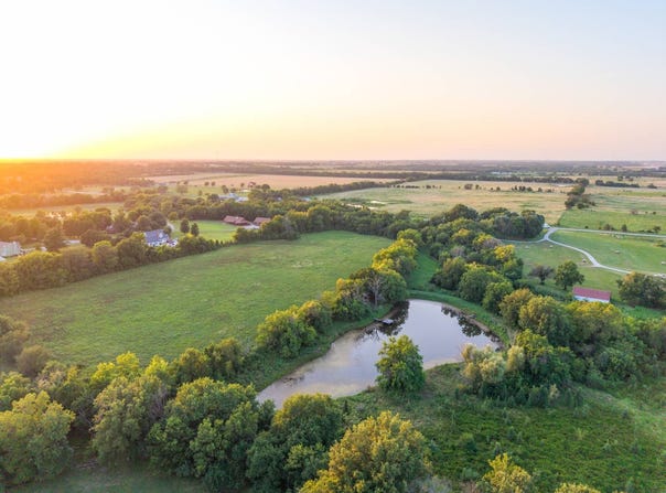173 E 47 HWY, Girard, KS 66743
