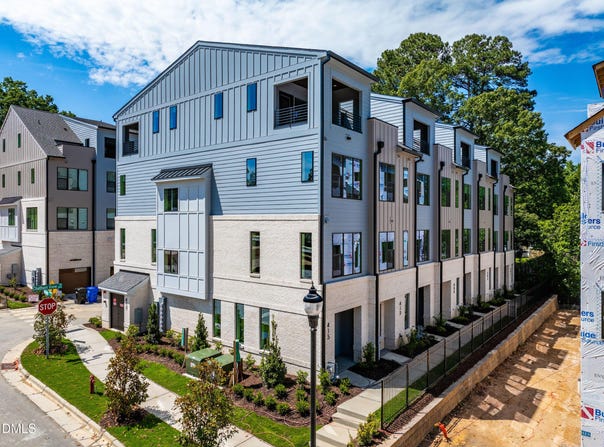 411 Chatham View Road, Cary, NC 27511