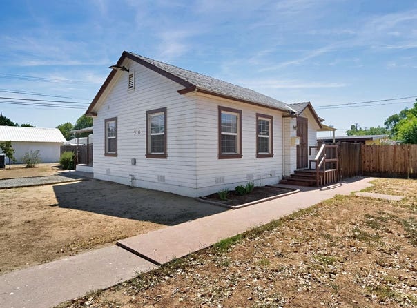516 W 7Th Street, Madera, CA 93637