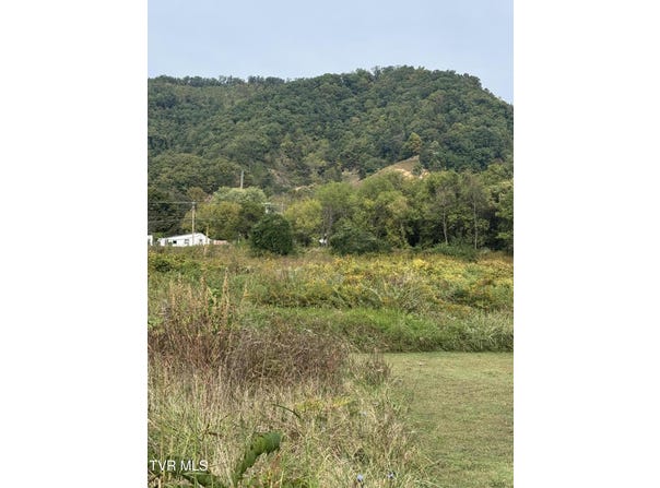 Main N Avenue, Erwin, TN 37650