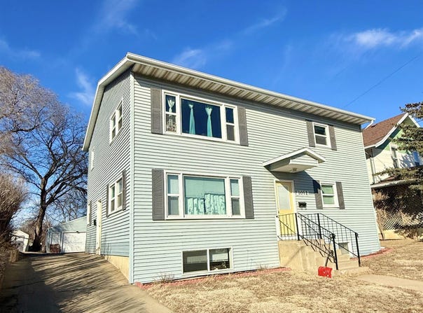1012 W 8th St St E, Sioux Falls, SD 57104