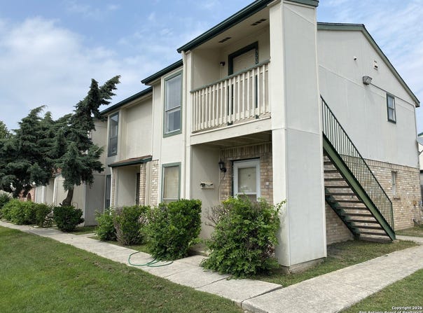 4949 Hamilton Wolfe, San Antonio, TX 78229