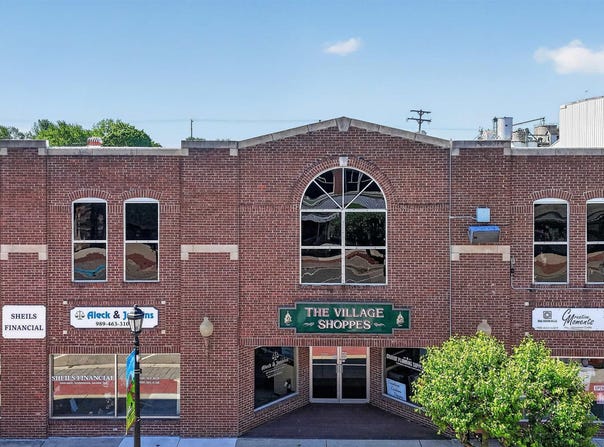 108 E Center Street, Ithaca, MI 48847