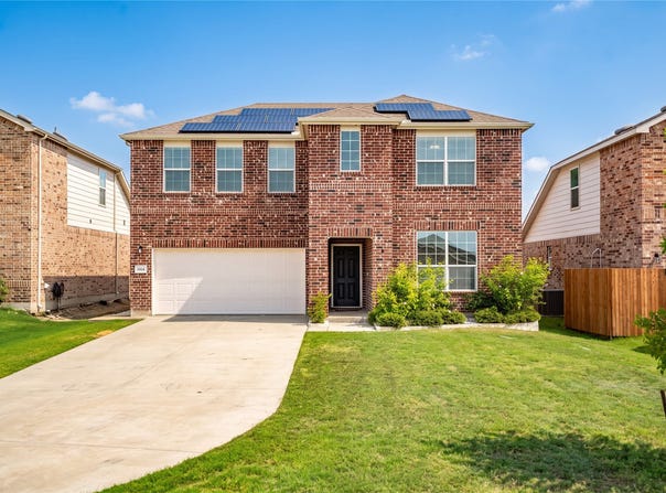 1918 Trace Drive, Aubrey, TX 76227