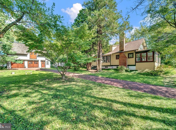 24 E PROSPECT Street, HOPEWELL, NJ 08525