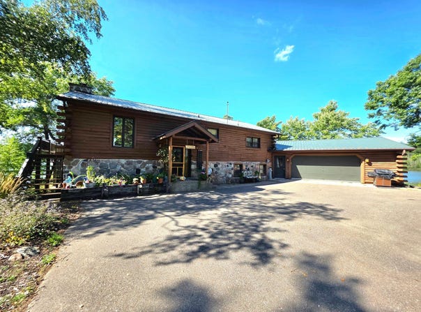 9840 HALL DR, Tomahawk, WI 54487