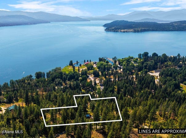 130 Mayaka Rd, Hope, ID 83836