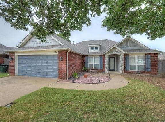 9702 N 99th E Avenue, Owasso, OK 74055
