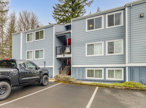 47 EAGLE CREST Dr, LakeOswego, OR 97035