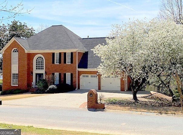122 N Lakeside Drive NW, Kennesaw, GA 30144