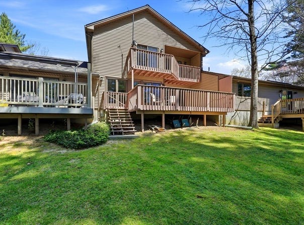 929 Shaker Road, Westfield, MA 01085